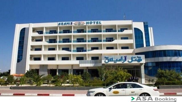 نمای ظاهری هتل آرامیس